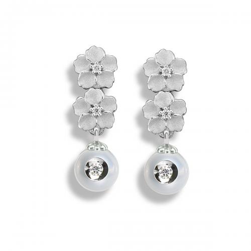 Diamond in a Pearl Pendant